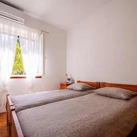 Prázdninový dům House For Vacation Vesna Korčula