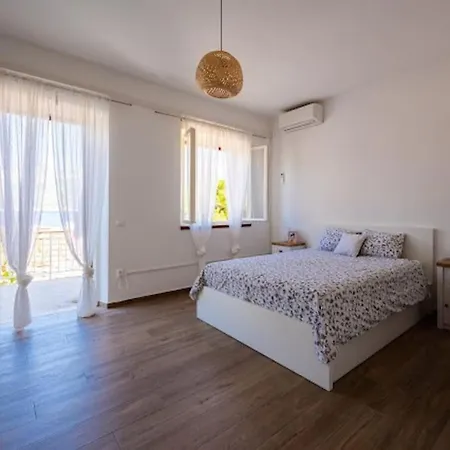 House For Vacation Vesna Корчула
